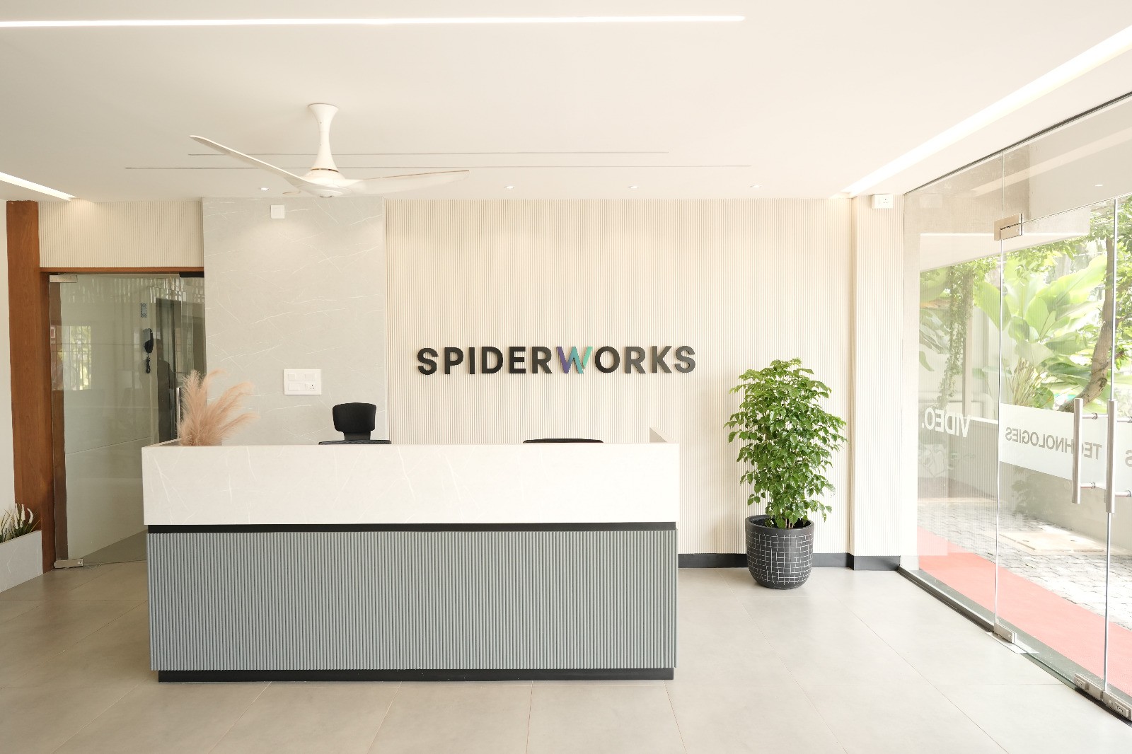 spiderworks-reception-desk-kakkanad
