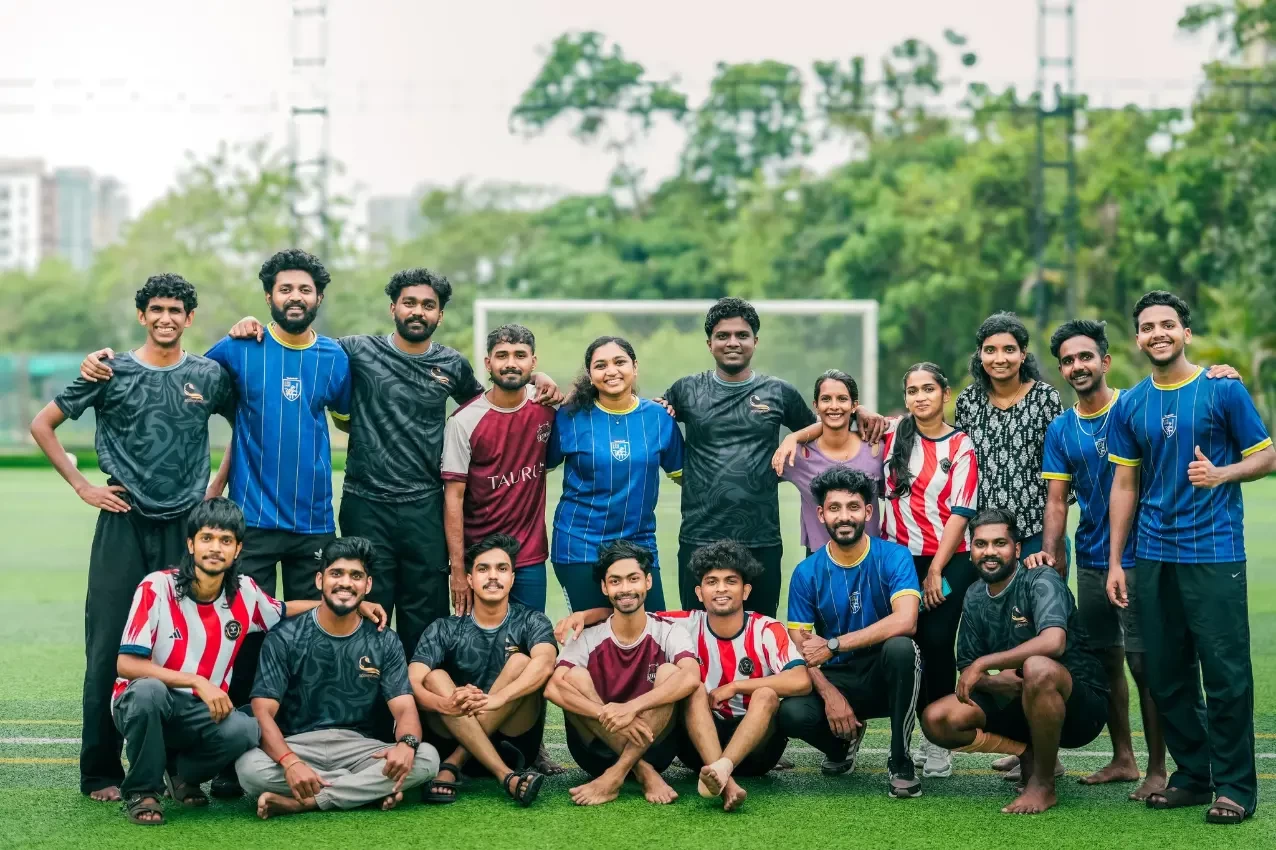 spiderworks-team-in-jersey