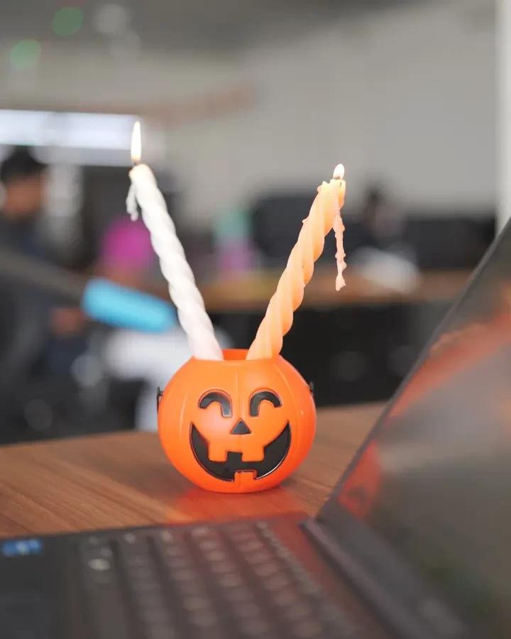 the-halloween-pumkin-and-candles-scary-at-spiderworks